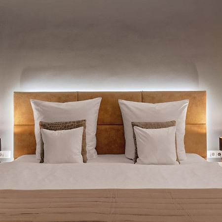 Hotel Central Хоф Екстериор снимка