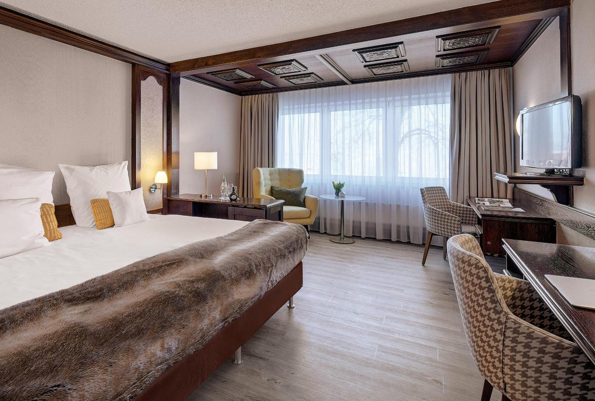 Hotel Central Хоф Екстериор снимка