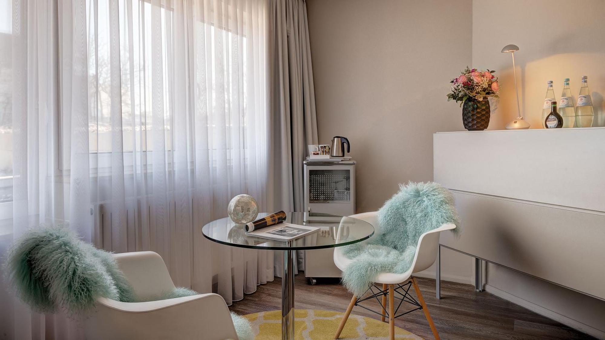 Hotel Central Хоф Екстериор снимка